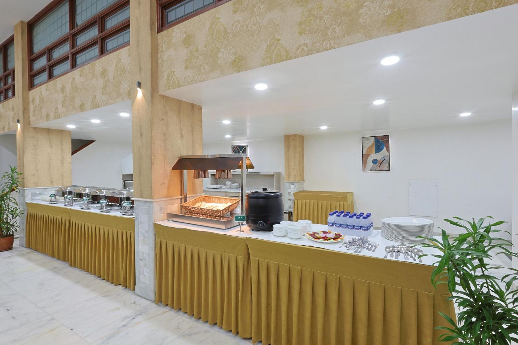 Hotel Apex Surat Ngoại thất bức ảnh