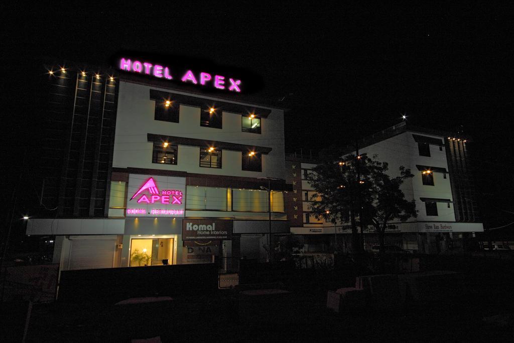 Hotel Apex Surat Ngoại thất bức ảnh